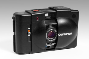 Olympus XA2